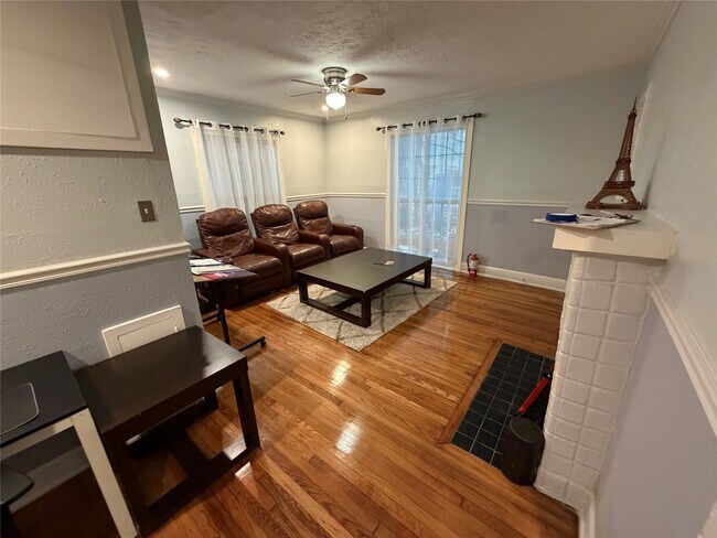 Building Photo - 1109 Autrey St