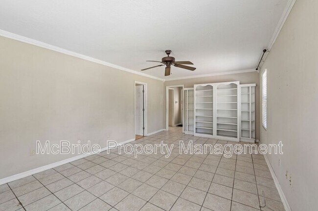 Building Photo - 3358 Tanglewood Dr