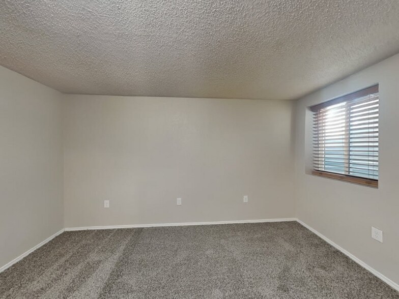 Building Photo - 3789 S Norfolk Way