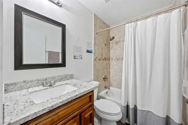 Building Photo - 22419 Deville Dr