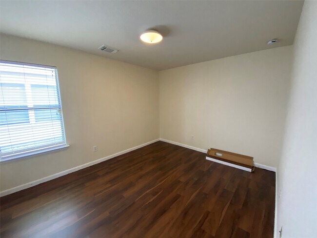 Building Photo - 19510 Remington Martin Dr