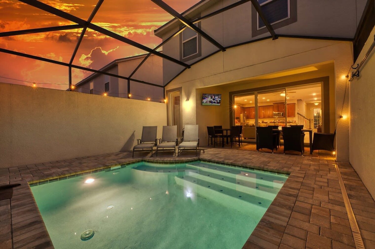 Building Photo - 1602 Carey Palm Cir