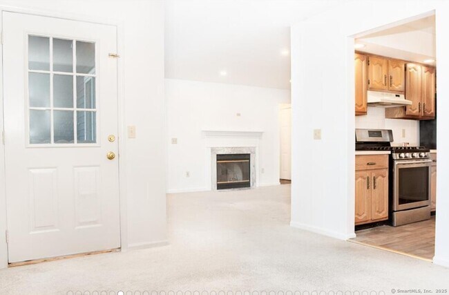 Building Photo - 211 Windgate Cir