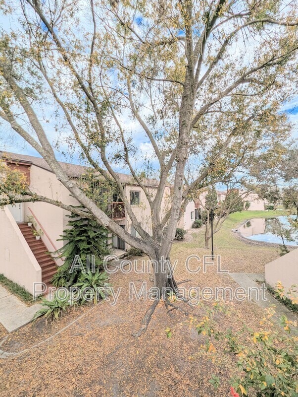 Building Photo - 4533 Lakeway Dr