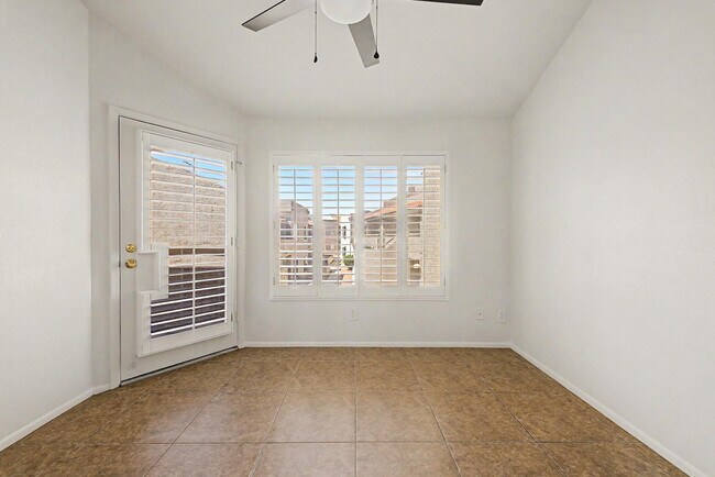Building Photo - 11666 N 28th Dr