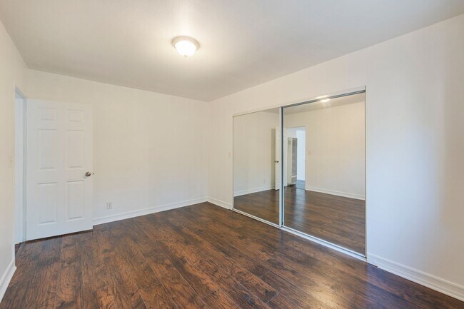 Building Photo - Cozy Redondo Beach Rental