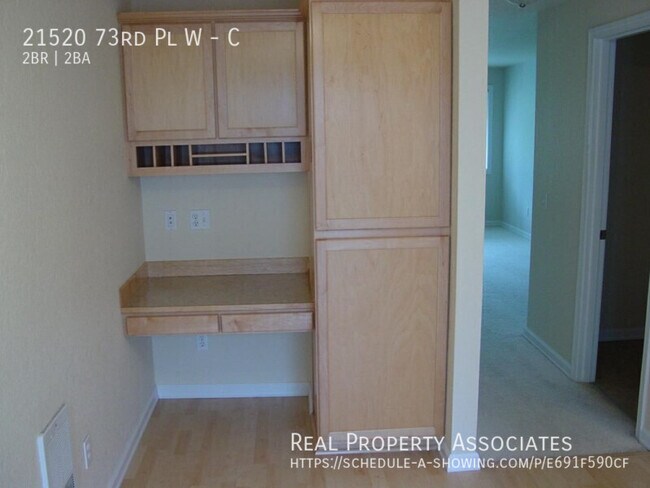 Building Photo - 21520 73rd Pl W