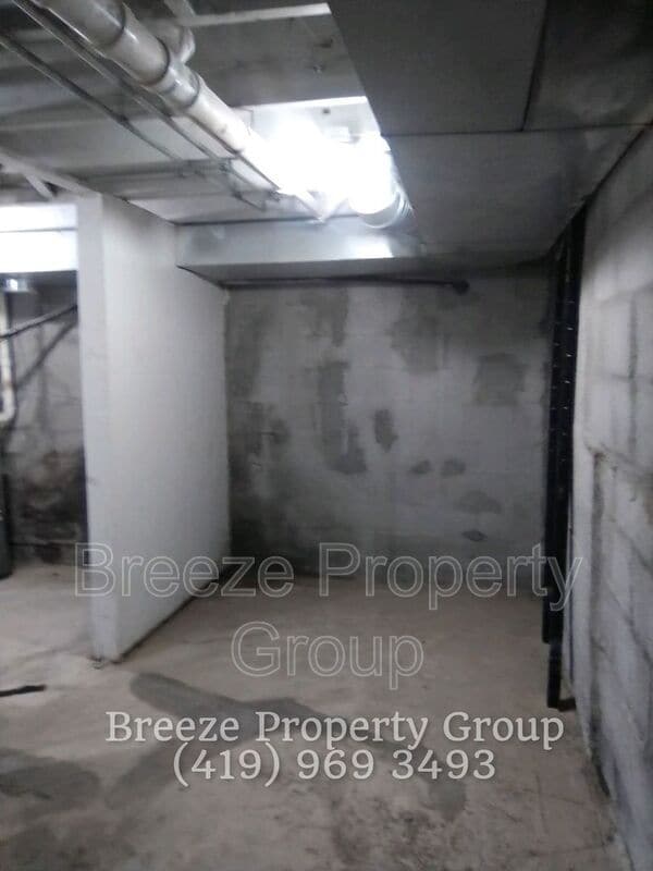 Building Photo - 624 Hope St