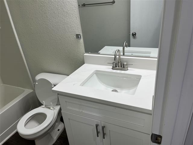 Building Photo - 736 Mexicali Way