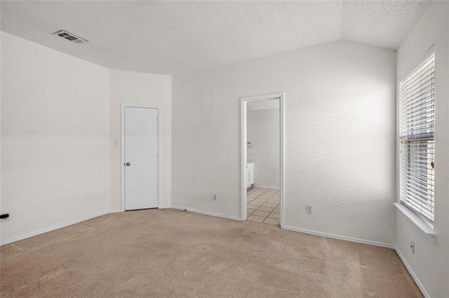 Building Photo - 9808 Nixon Dr