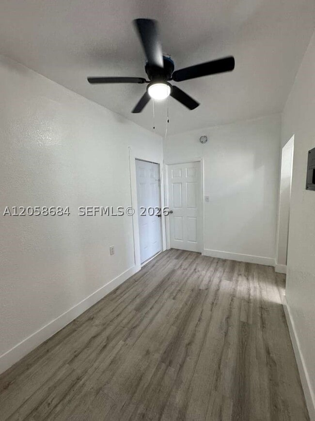 Building Photo - 676 SW 2nd St