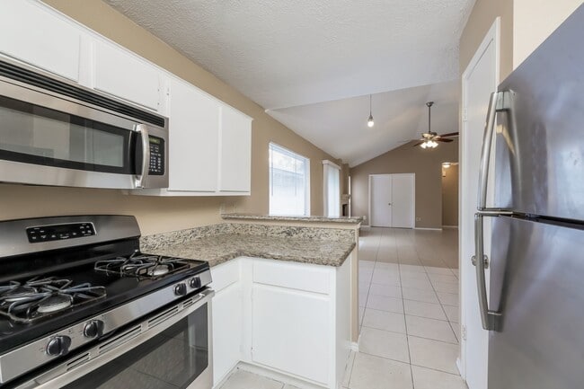 Building Photo - 11110 Grassyglen Dr