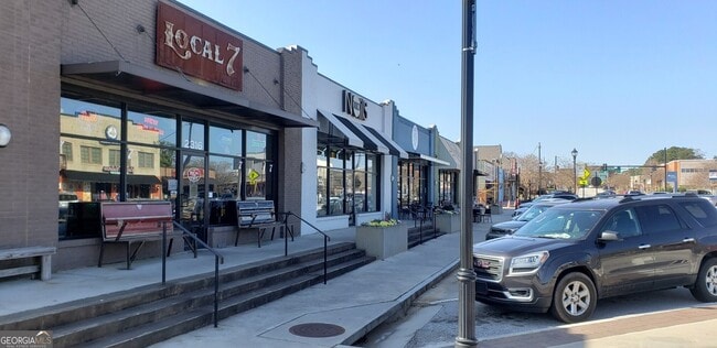 Building Photo - 2462 Lehaven Dr