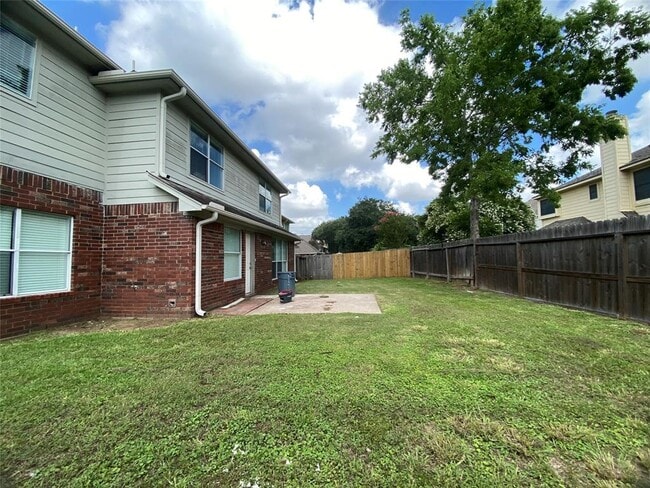 Building Photo - 15706 Springfield Dr