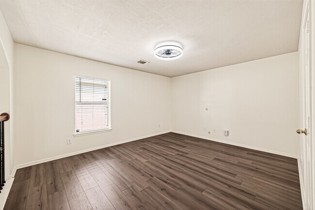 Building Photo - 25135 Florina Ranch Dr
