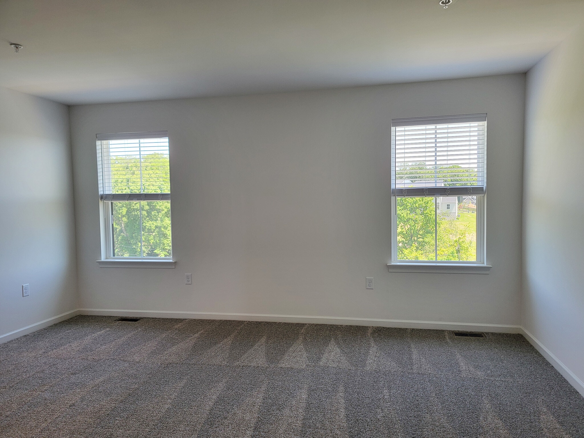 Building Photo - 2133 S Autumn Chase Dr