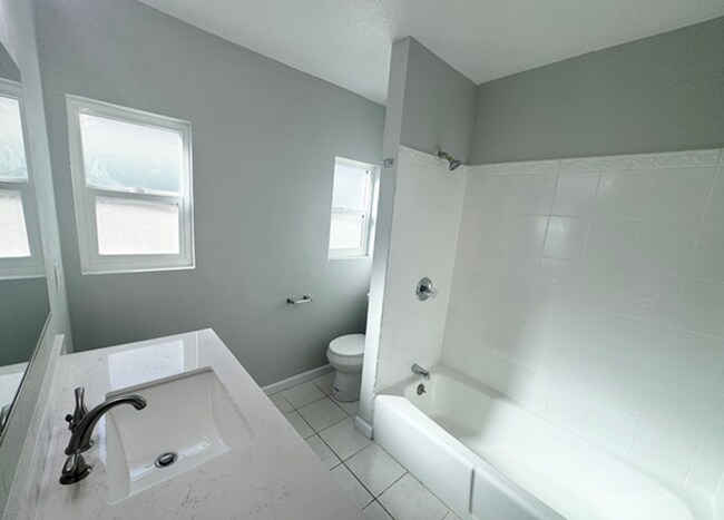 Building Photo - LB0811  (RUBS) OWNER APPROVAL