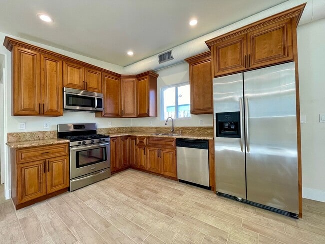 Building Photo - Gorgeous 2 Bedroom 1 Bathroom ADU in El Ca...