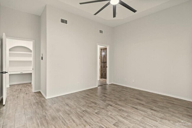 Building Photo - 413 S Los Cerritos Cir
