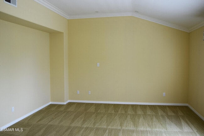 Building Photo - 2324 Solway Ct