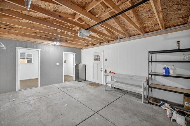 Building Photo - 2461 Depew St