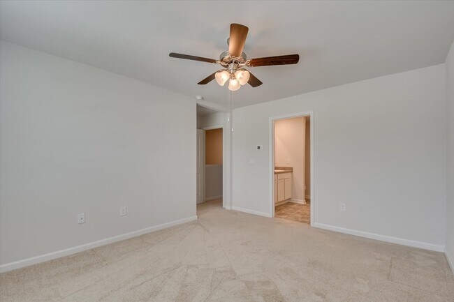 Building Photo - 4315 Newland St