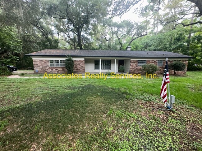 Building Photo - Three bedroom, two bath - 1720 Sq. ft., Acre lot