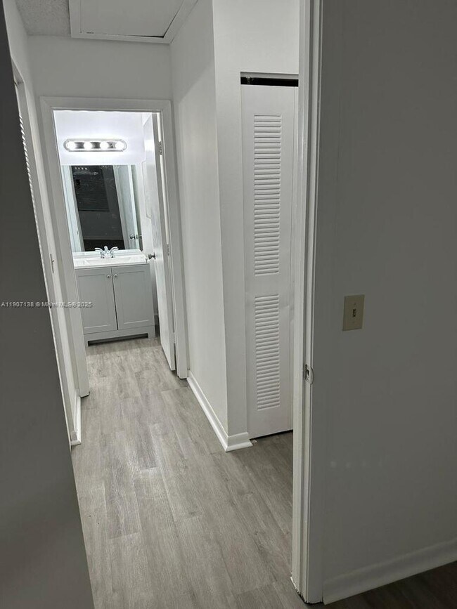 Building Photo - 2259 Linton Ridge Cir