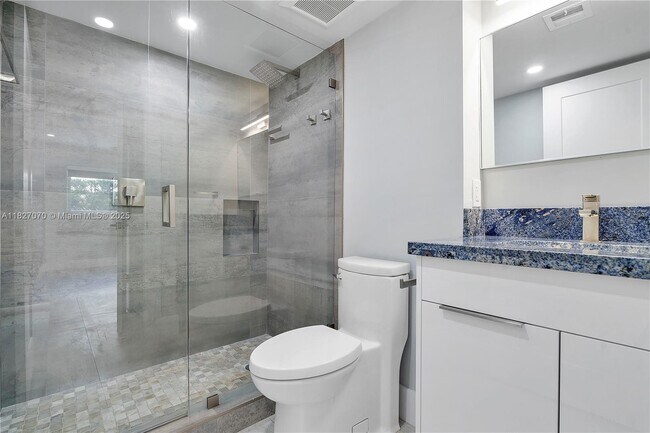 Building Photo - 2115 NE 37th Dr