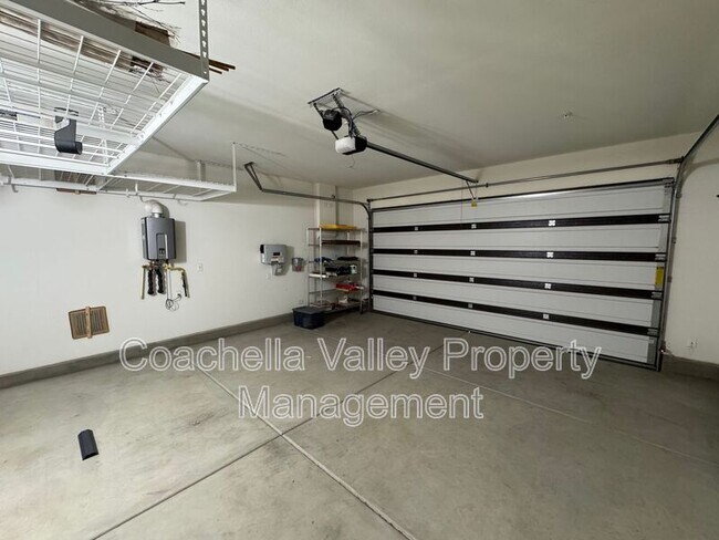 Building Photo - 74049 Kingston Ct W