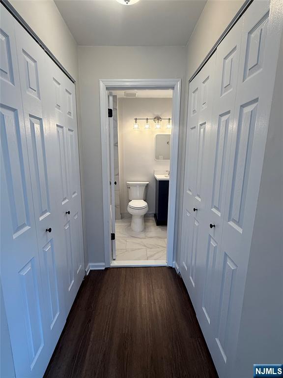 Building Photo - 686 Plum Terrace