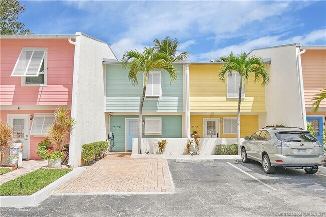 Building Photo - 3129 SE Indian St