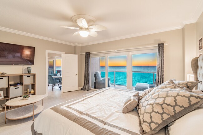 Building Photo - 880 Mandalay Ave