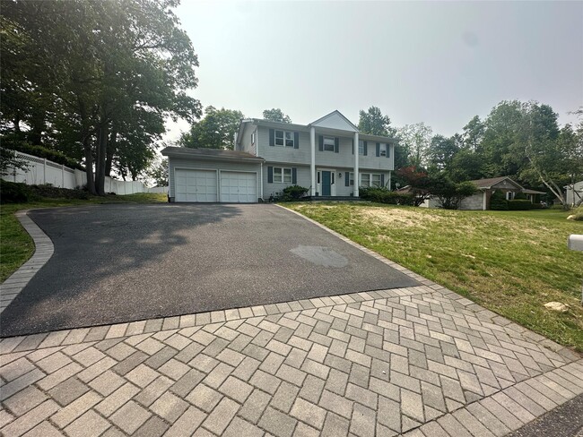 Primary Photo - 38 Dorothy St