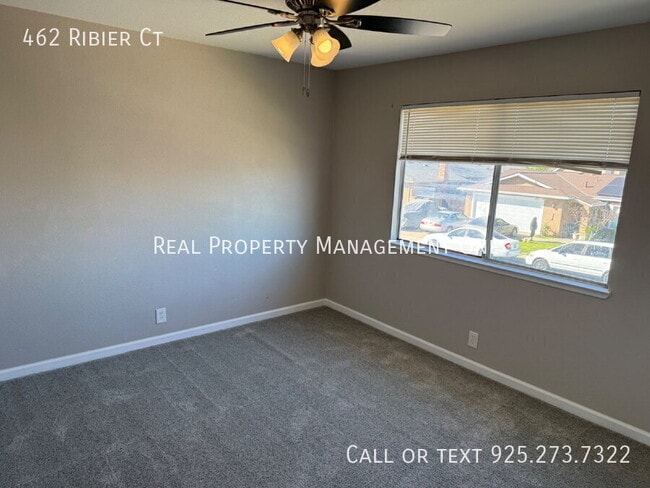 Building Photo - 462 Ribier Ct