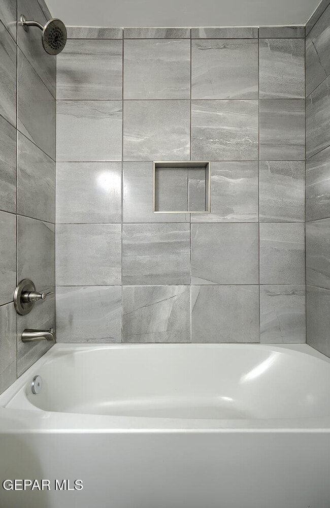 Building Photo - 840 Paseo Dulce Ave