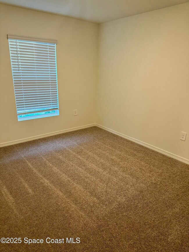 Building Photo - 1337 Wade St SE