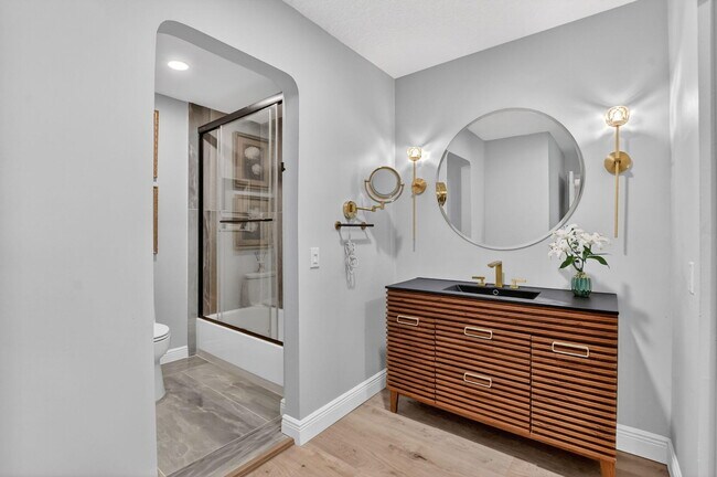 Building Photo - 21650 Juego Cir