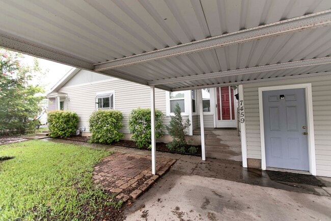 Building Photo - 7459 Mohawk Ave