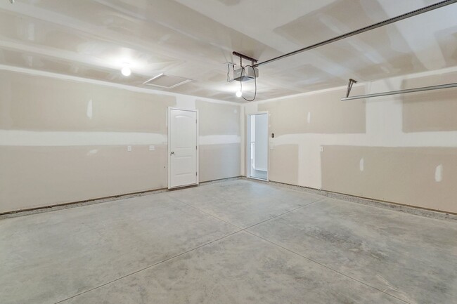 Building Photo - 604 Cade Avenue - Hartford - Statesboro