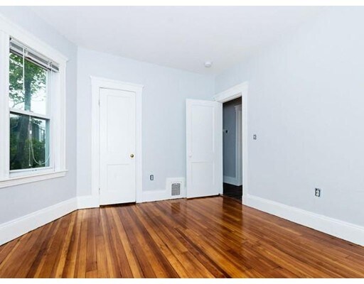 Building Photo - 15 Faulkner St