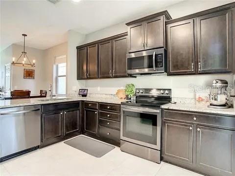 Building Photo - 6402 Yellow Buckeye Dr