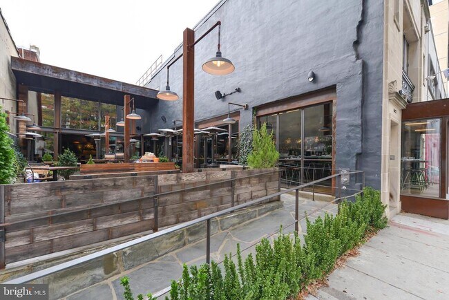 Building Photo - 1822 15th St NW