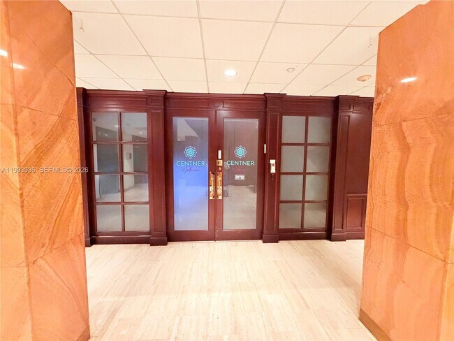 Building Photo - 2333 Brickell Ave