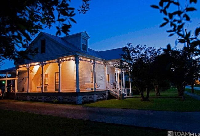 Building Photo - 1228 Mississippi St