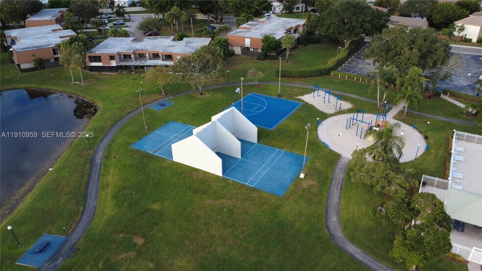 Building Photo - 11175 SW 17th Mnr