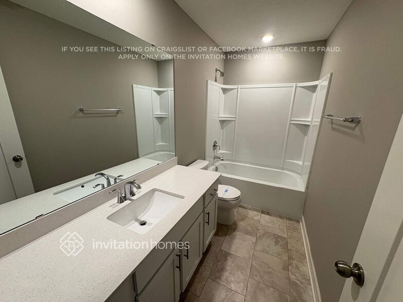 Building Photo - 6488 Inspire Cir S