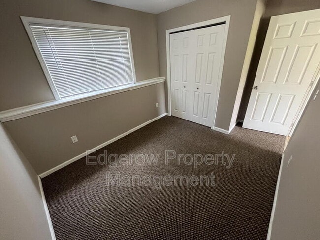 Building Photo - 3607 Deeprose Dr SE