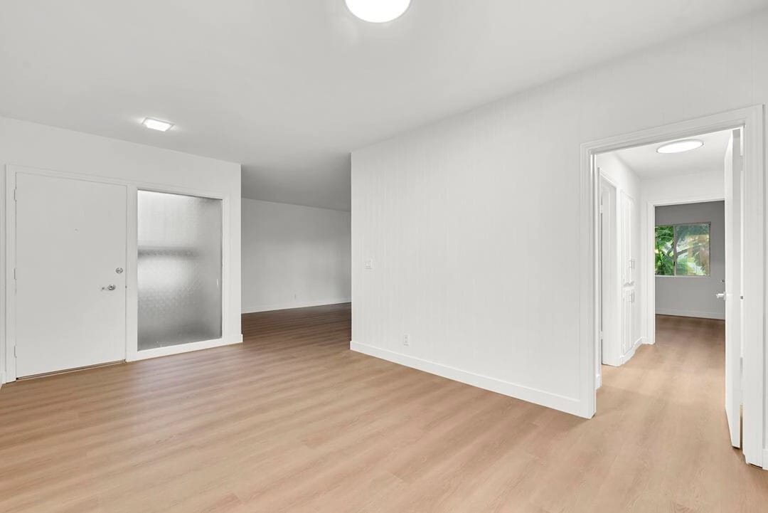 Building Photo - 6100 Buckingham Pkwy