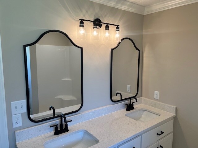 Building Photo - 29 Tara Dr